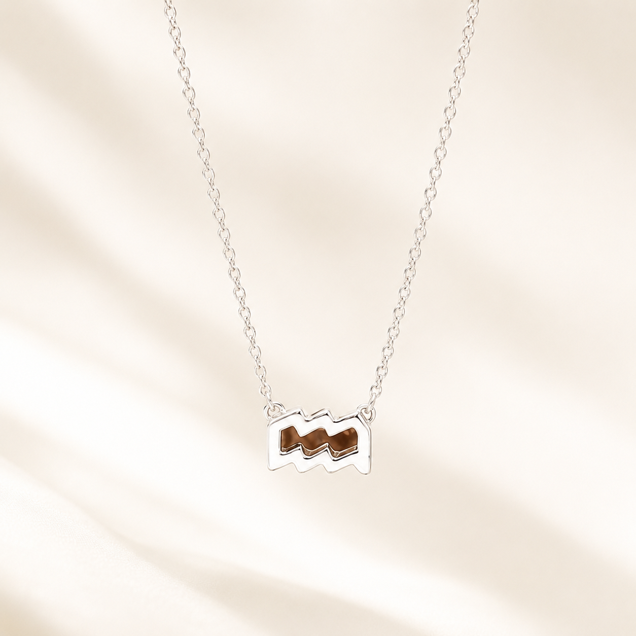 Amastelo Chain